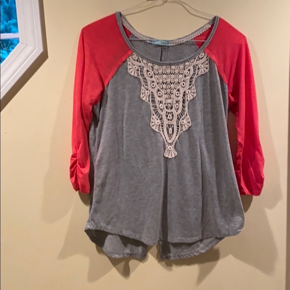 Maurices Tops - Gray and fuchsia soft tunic